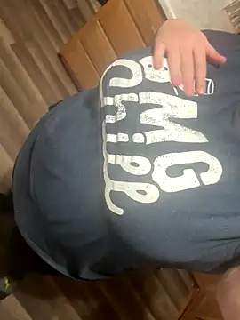 lairarose online show from November 7, 4:06 am