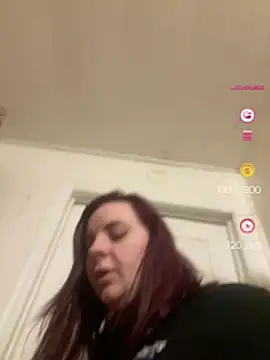lairarose online show from April 24, 2:57 am