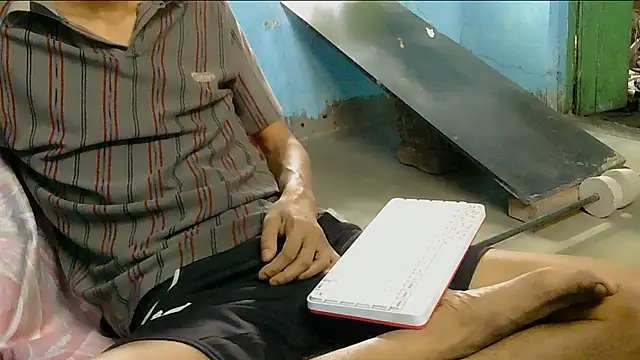 Alex Suman25 online show from April 8, 7:54 am