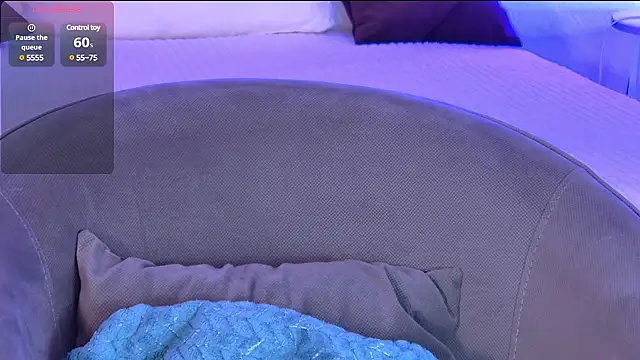 MiaBecky online show from March 12, 5:24 am