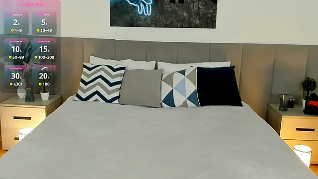 MiaBecky online show from October 7, 5:19 am