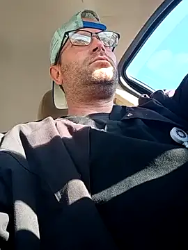 Snapshot of crazycam619 chatting on October 24, 10:31 pm crazycam619 online show from October 24, 10:31 pm