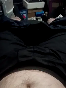 Snapshot of crazycam619 chatting on February 19, 5:37 am crazycam619 online show from February 19, 5:37 am