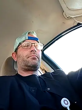 Snapshot of crazycam619 chatting on November 6, 11:09 pm crazycam619 online show from November 6, 11:09 pm