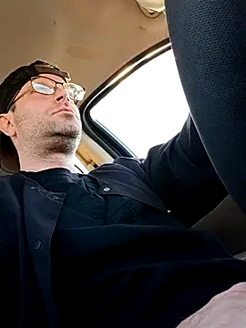 Snapshot of crazycam619 chatting on November 24, 11:27 pm crazycam619 online show from November 24, 11:27 pm