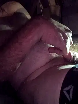 Snapshot of crazycam619 chatting on November 16, 5:34 am crazycam619 online show from November 16, 5:34 am