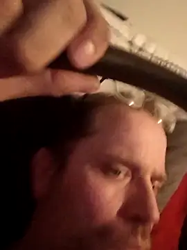 Snapshot of crazycam619 chatting on February 5, 7:32 pm crazycam619 online show from February 5, 7:32 pm