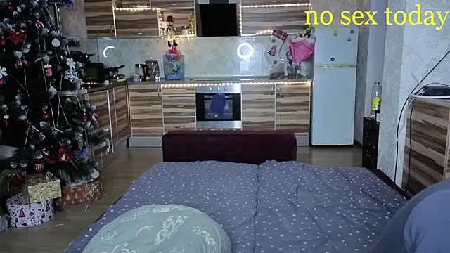 llolilove online show from December 5, 3:32 pm