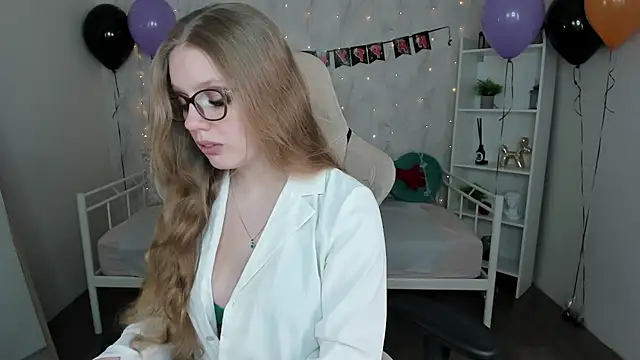 Polly  Cutie online show from November 4, 5:33 am