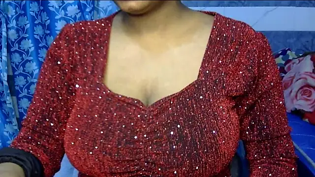 Radhika Singhaniya online show from December 13, 8:04 pm