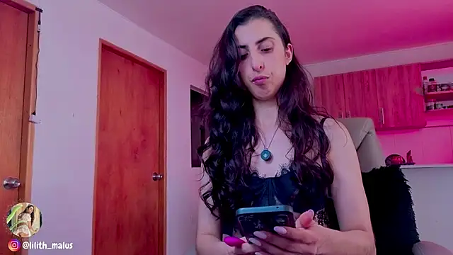 Lilith malum online show from October 6, 7:58 pm