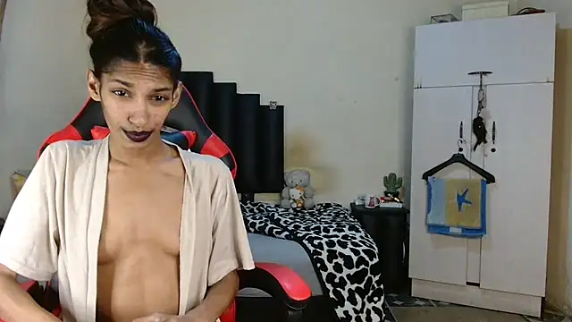 Silkylicious online show from July 19, 3:26 am