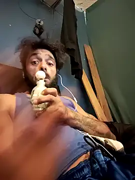 C8L3U online show from December 22, 12:16 pm