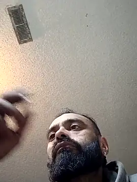 Snapshot of C8L3U chatting on March 1, 11:16 pm C8L3U online show from March 1, 11:16 pm