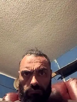 Snapshot of C8L3U chatting on February 26, 2:44 am C8L3U online show from February 26, 2:44 am