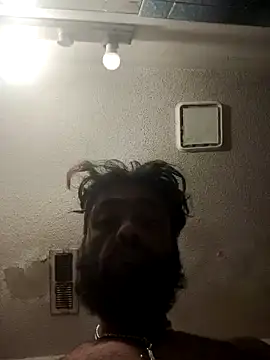 C8L3U online show from December 6, 9:48 am