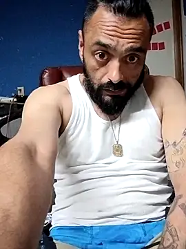 Snapshot of C8L3U chatting on March 1, 7:52 am C8L3U online show from March 1, 7:52 am