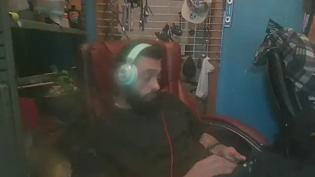 C8L3U online show from February 16, 4:20 am