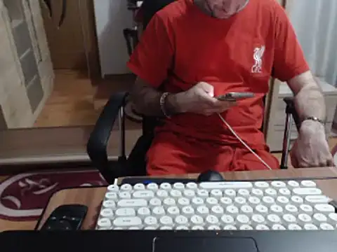 uncutguy01 online show from March 16, 4:12 pm