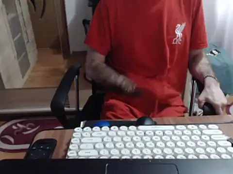 uncutguy01 online show from March 16, 8:54 am