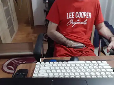 uncutguy01 online show from March 14, 6:07 pm