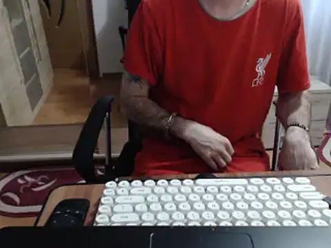 uncutguy01 online show from March 17, 5:12 am