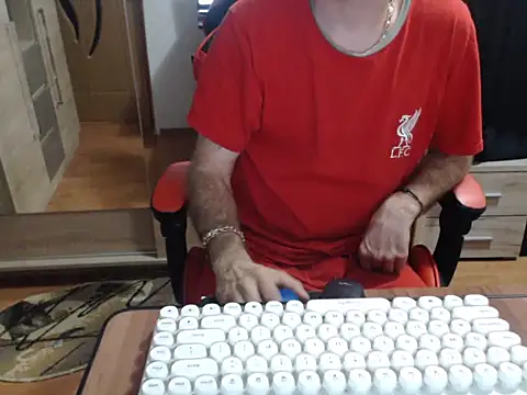 uncutguy01 online show from September 26, 3:46 am
