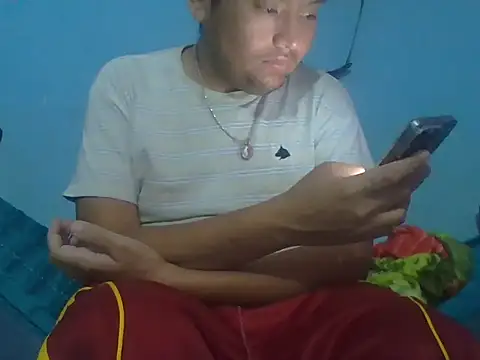 Snapshot of daniel4444Cu chatting on April 23, 2:51 pm daniel4444Cu online show from April 23, 2:51 pm