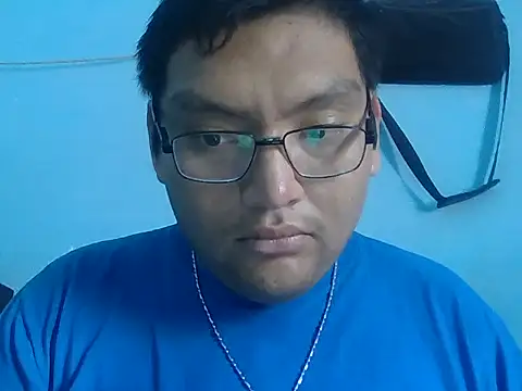 Snapshot of daniel4444Cu chatting on May 4, 4:21 pm daniel4444Cu online show from May 4, 4:21 pm