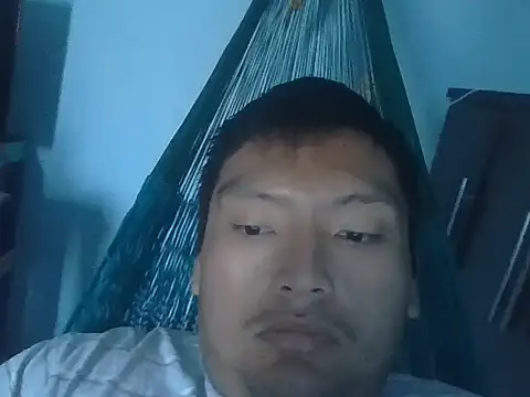 Snapshot of daniel4444Cu chatting on April 29, 12:20 pm daniel4444Cu online show from April 29, 12:20 pm