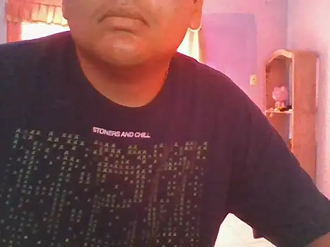 Snapshot of daniel4444Cu chatting on May 3, 7:28 pm daniel4444Cu online show from May 3, 7:28 pm