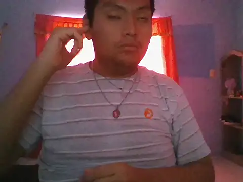 Snapshot of daniel4444Cu chatting on May 6, 4:44 pm daniel4444Cu online show from May 6, 4:44 pm