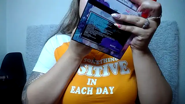 Snapshot of LinaBrowm chatting on March 4, 8:05 pm LinaBrowm online show from March 4, 8:05 pm