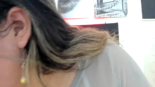 LinaBrowm online show from February 11, 5:02 pm