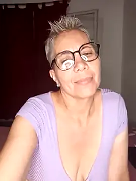 luz bella online show from December 6, 3:02 am