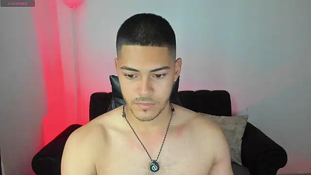 Iamdylan777 online show from June 4, 11:15 am