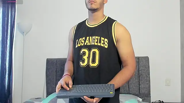 Iamdylan777 online show from May 26, 2:48 pm