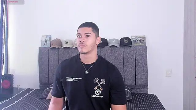 Iamdylan777 online show from May 15, 4:05 pm