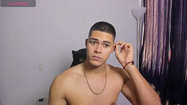 Iamdylan777 online show from February 26, 1:22 pm