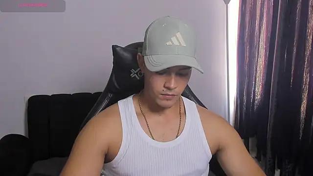 Iamdylan777 online show from March 1, 4:40 pm