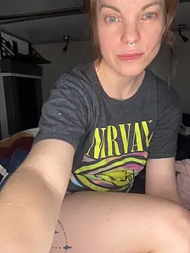 Snapshot of wildefaye chatting on December 15, 10:04 pm wildefaye online show from December 15, 10:04 pm