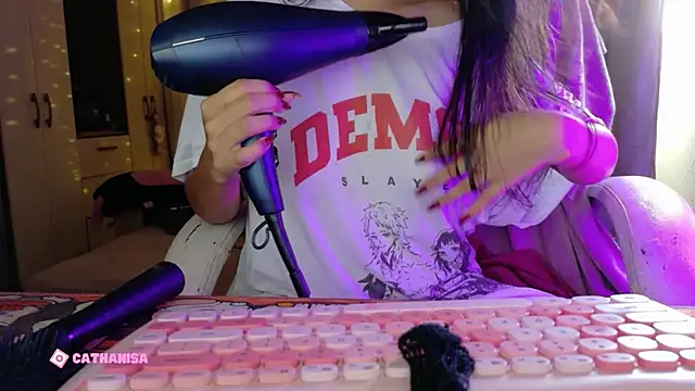 Snapshot of AllisonCatUwU chatting on February 18, 3:52 pm AllisonCatUwU online show from February 18, 3:52 pm