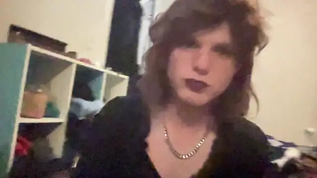 sum1betterthanmost online show from October 28, 10:52 pm