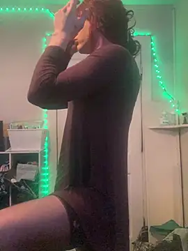 sum1betterthanmost online show from January 9, 8:27 pm