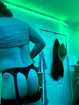 sum1betterthanmost online show from November 22, 9:52 am