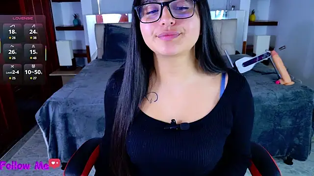 scarlleth  online show from January 7, 12:10 pm