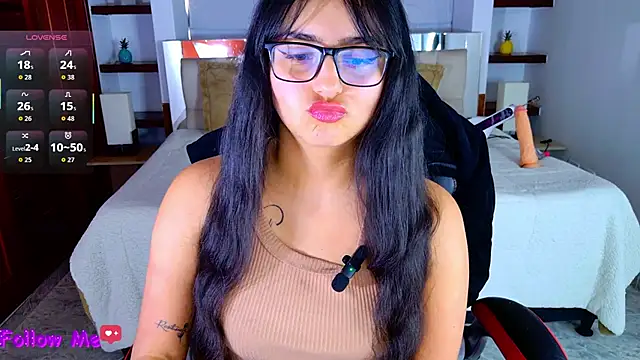 scarlleth  online show from December 17, 12:10 pm