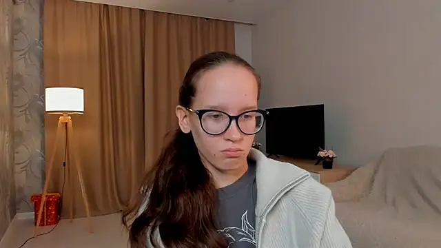 Snapshot of BettyBrowni chatting on September 13, 4:07 pm BettyBrowni online show from September 13, 4:07 pm