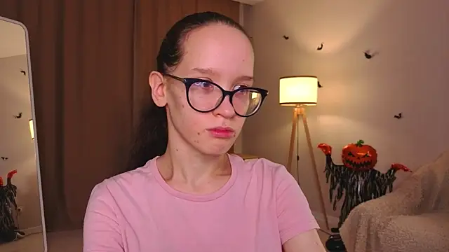 Snapshot of BettyBrowni chatting on November 30, 4:08 pm BettyBrowni online show from November 30, 4:08 pm