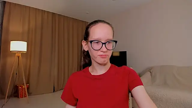 Snapshot of BettyBrowni chatting on October 3, 4:08 pm BettyBrowni online show from October 3, 4:08 pm